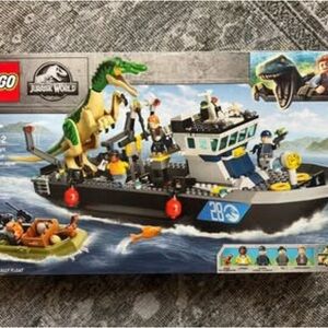 LEGO Jurassic World Dinosaur Boat Adventure Set - Green and Gray